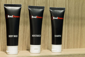 Reddoorz Near Double Six Wisma tamu